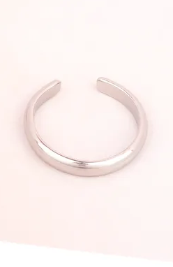 Simple ring