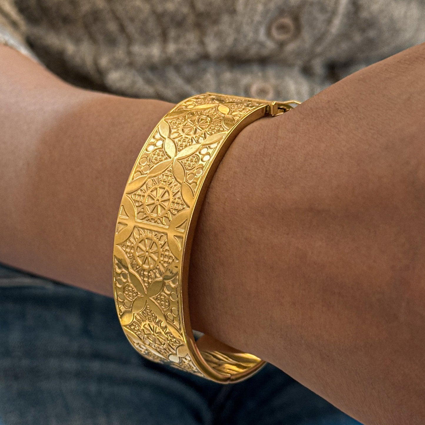Charam bangle